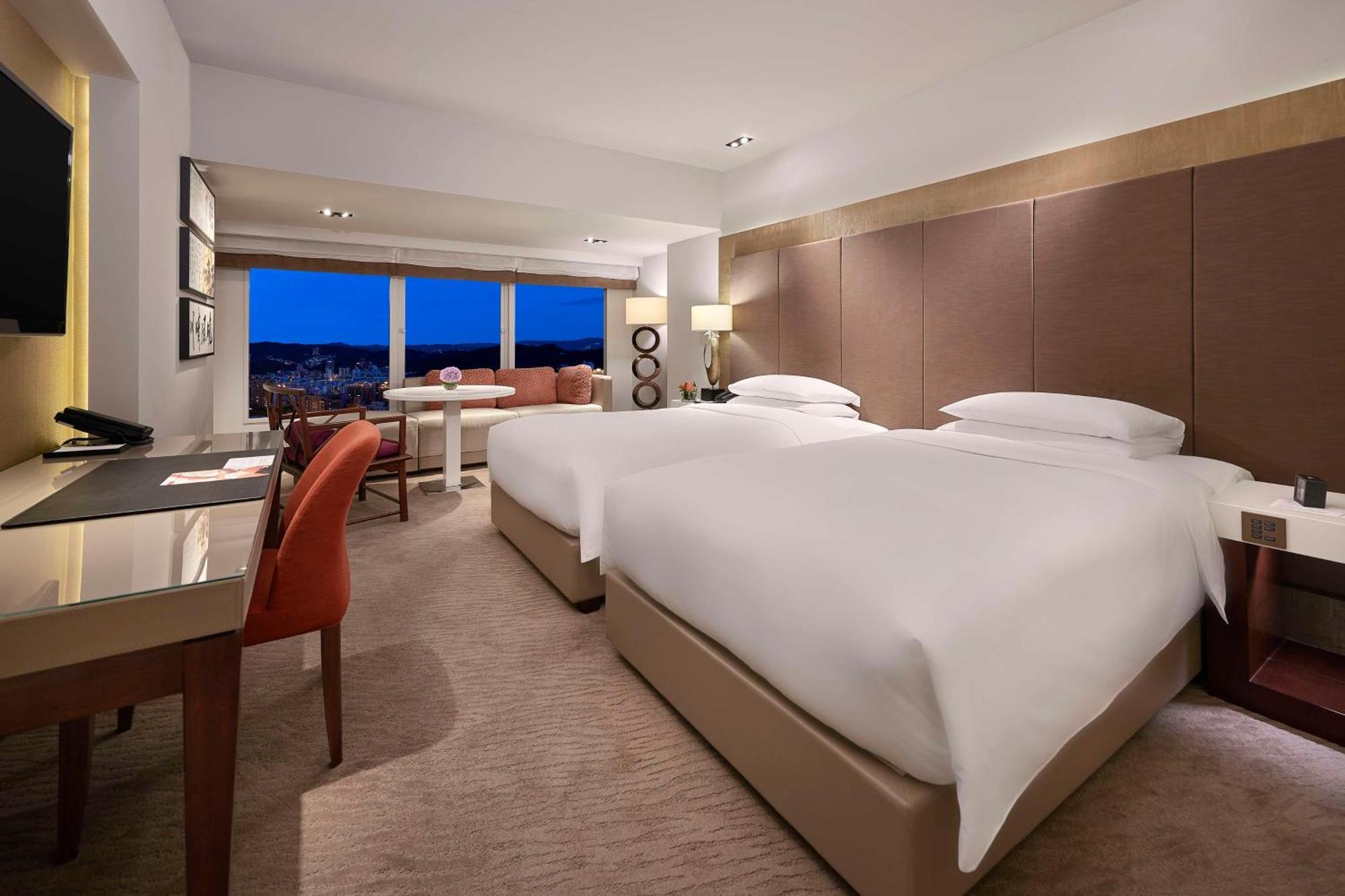 Grand Hyatt Taipei Hotel Exterior photo Deluxe Room