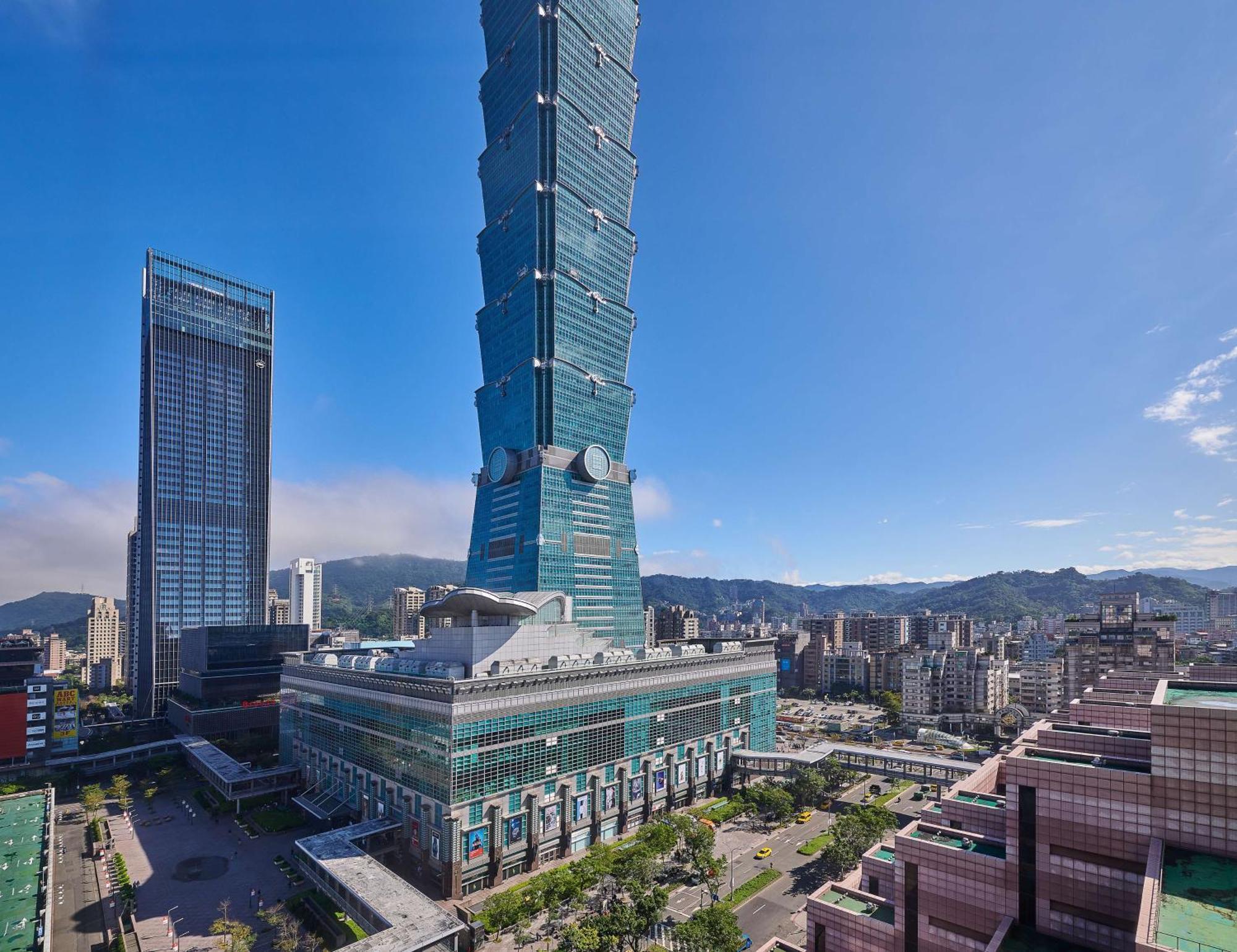 Grand Hyatt Taipei Hotel Exterior photo Taipei 101