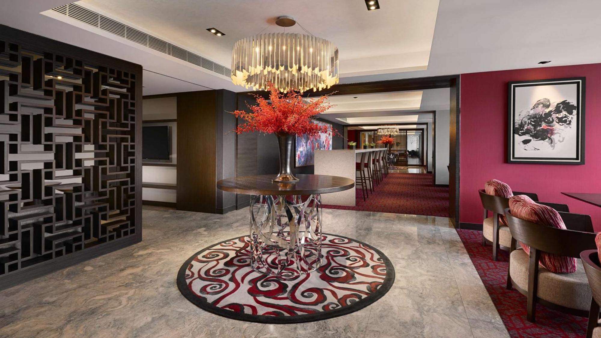 Grand Hyatt Taipei Hotel Exterior photo The interior of the club lounge