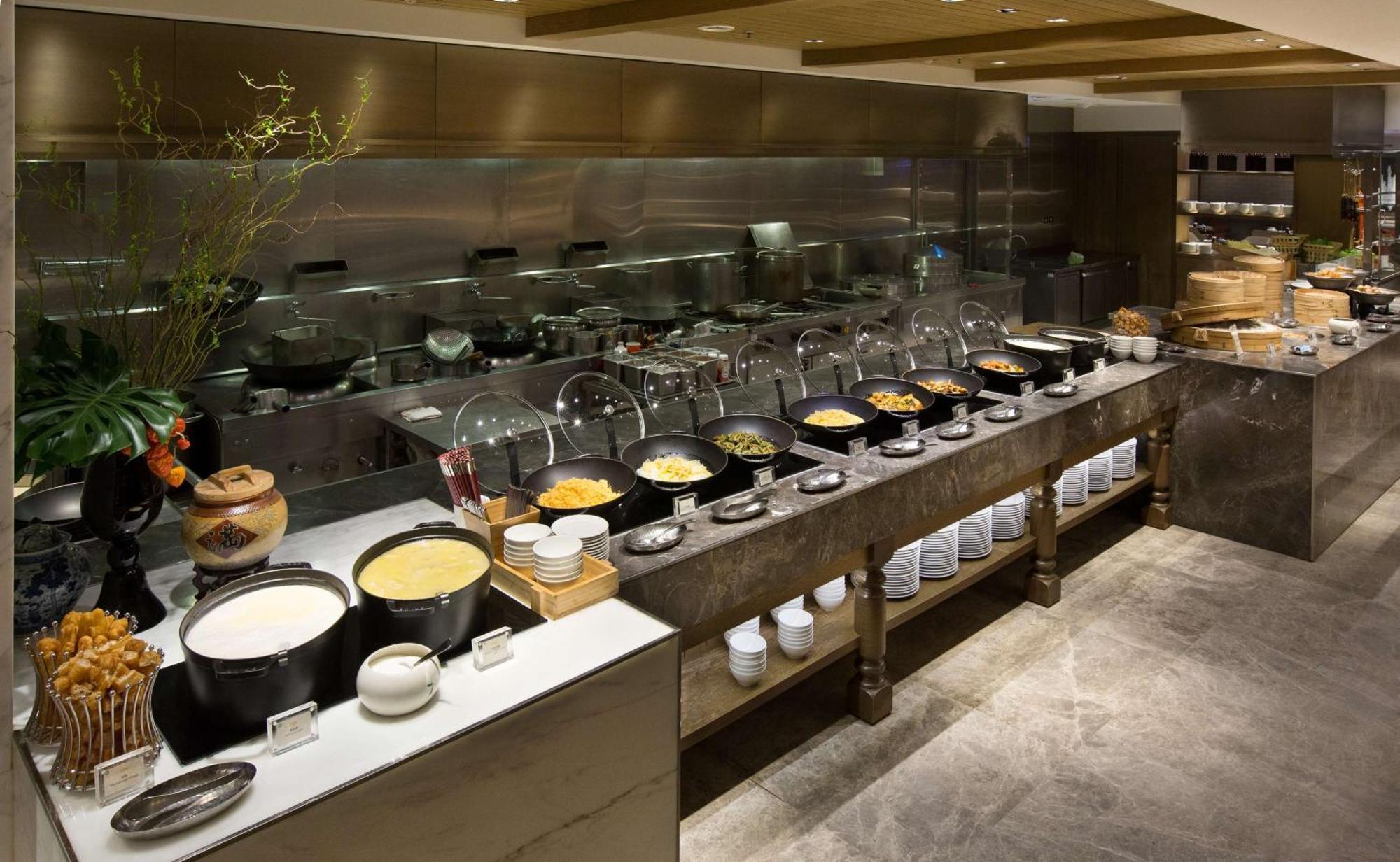 Grand Hyatt Taipei Hotel Exterior photo A buffet at a hotel
